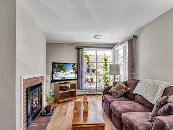 83 Newton Ave., N, Worcester MA 01602