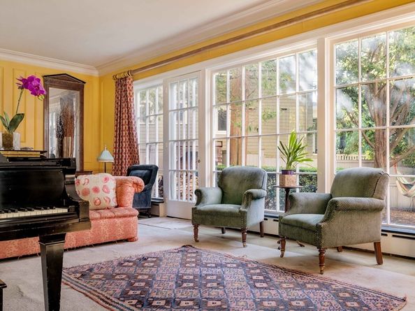 12 Ash Street Place, Cambridge MA 02138