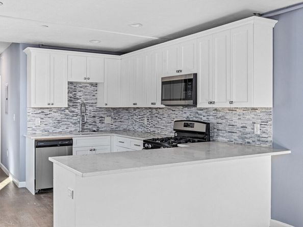 167 Lexington St 167, Boston MA 02128