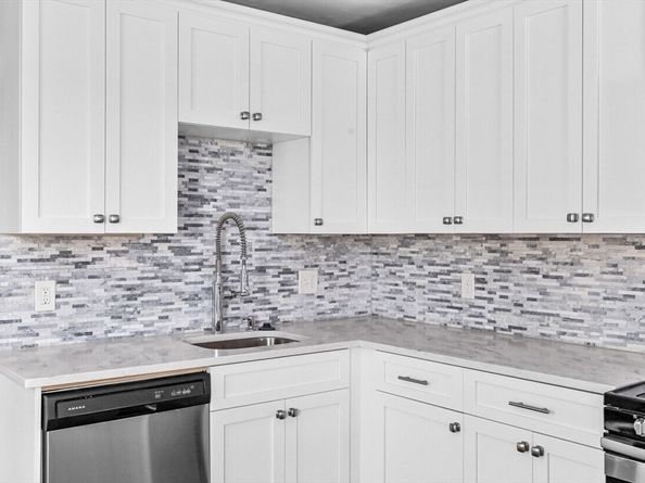 167 Lexington St 167, Boston MA 02128