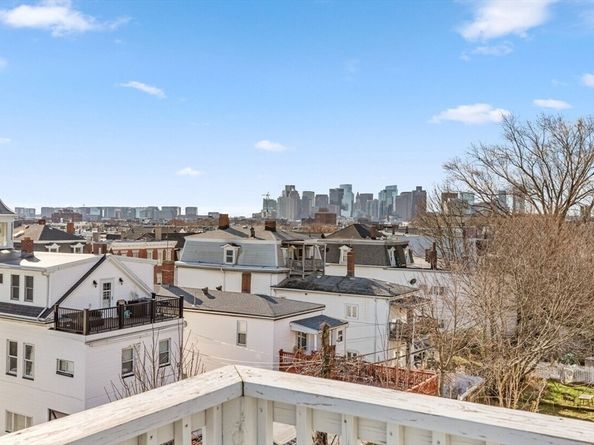 167 Lexington St 167, Boston MA 02128
