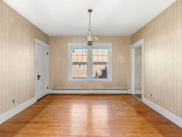 24 Sherbrook Ave, Worcester MA 01604