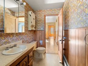 24 Sherbrook Ave, Worcester MA 01604