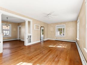24 Sherbrook Ave, Worcester MA 01604