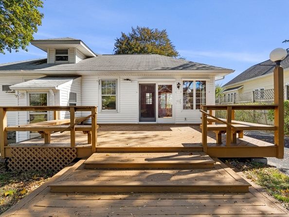 24 Sherbrook Ave, Worcester MA 01604