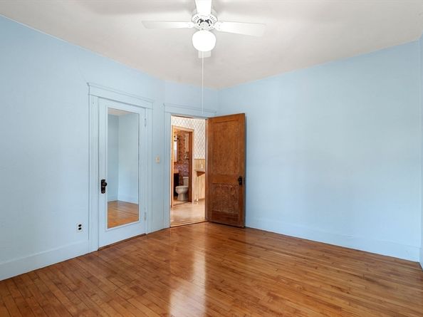 24 Sherbrook Ave, Worcester MA 01604