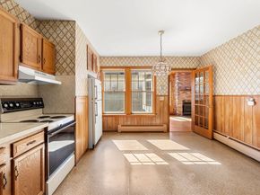24 Sherbrook Ave, Worcester MA 01604