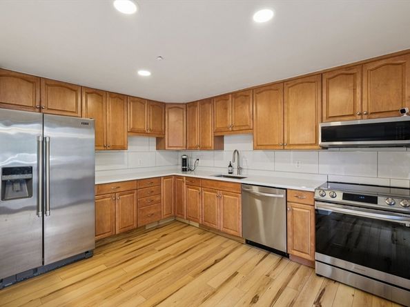 237 Brown Bear Crossing 237, Acton MA 01718