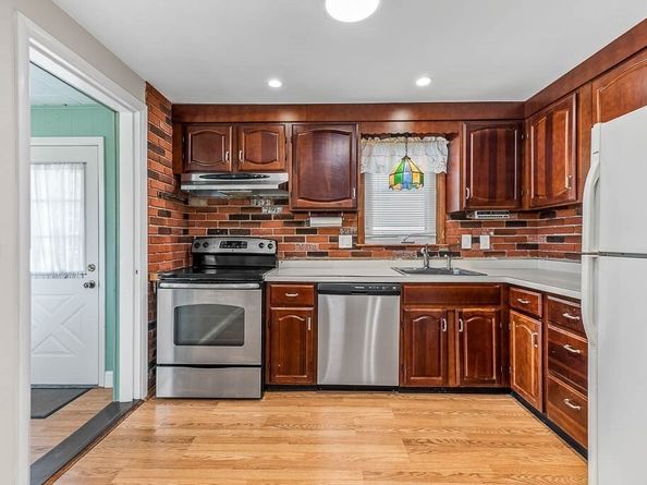 191 Glenellen Rd, Boston MA 02132