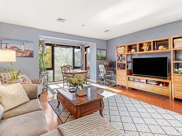 533 Cambridge St 308, Boston MA 02134