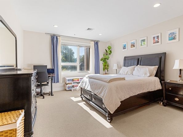 533 Cambridge St 308, Boston MA 02134