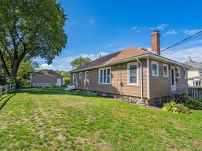 22 Sherbrook Ave, Worcester MA 01604