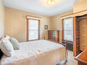 22 Sherbrook Ave, Worcester MA 01604