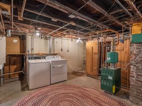 22 Sherbrook Ave, Worcester MA 01604