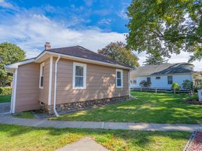 22 Sherbrook Ave, Worcester MA 01604