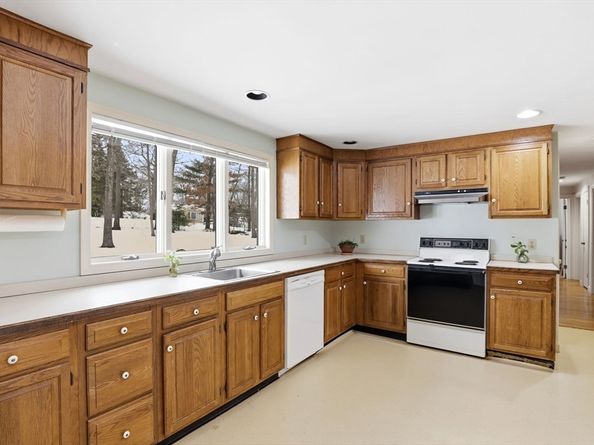 49 Jackson Rd, Scituate MA 02066