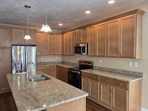 10 Fidelity Drive 5, Rutland MA 01543