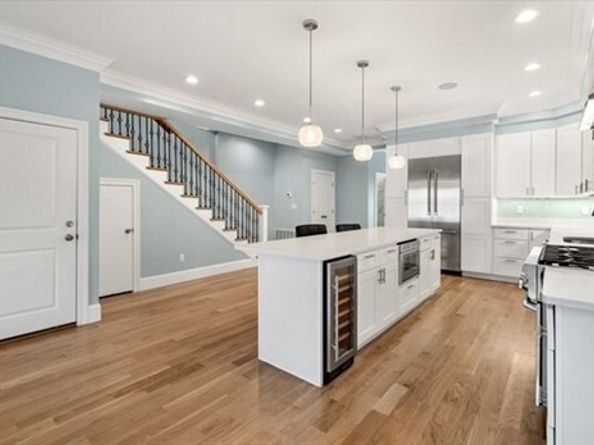 729-731 E 5th St, Boston MA 02127