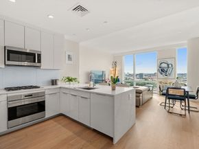 188 Brookline Ave 21B, Boston MA 02215