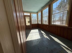 135 Henshaw St, Leicester MA 01524