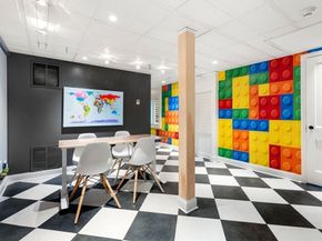 85 Gate House Road, Newton MA 02467