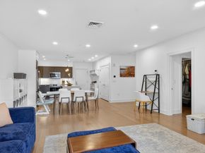 77 Court St 107, Newton MA 02458