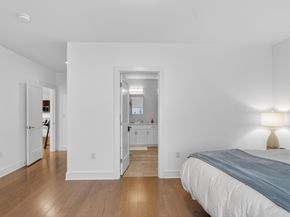 77 Court St 107, Newton MA 02458