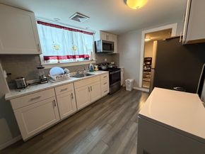 436 Pleasant St, Brockton MA 02301