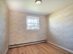 35 Marion St, Holbrook MA 02343