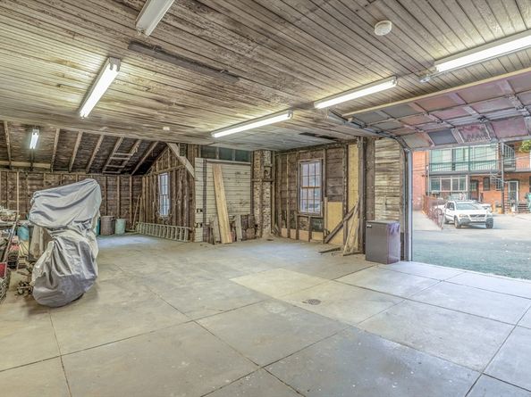 12 Thayer St, Brookline MA 02445