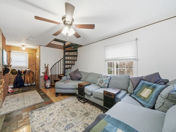 4 Laurel Street, Woburn MA 01801