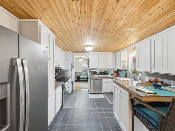 4 Laurel Street, Woburn MA 01801