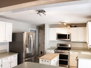 25 Bear Hill Rd, Gardner MA 01440