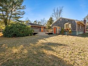 5 Freetown St, Lakeville MA 02347