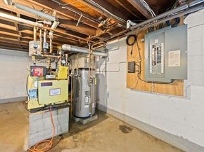 5 Freetown St, Lakeville MA 02347