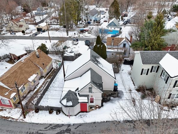 15 Myrtle Ave, Sterling MA 01564