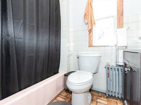 68 Spring St, Holbrook MA 02343