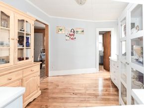 68 Spring St, Holbrook MA 02343