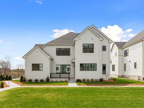 8 Common Court 8, Lexington MA 02421