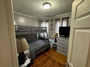 27 Harlow St, Worcester MA 01605