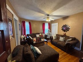 27 Harlow St, Worcester MA 01605