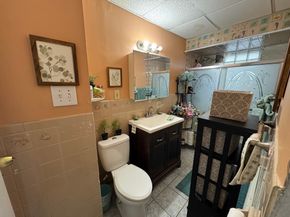 27 Harlow St, Worcester MA 01605