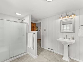 13 Pine Bluff, Lakeville MA 02347