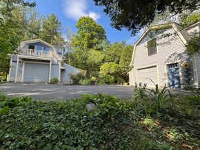 13 Pine Bluff, Lakeville MA 02347