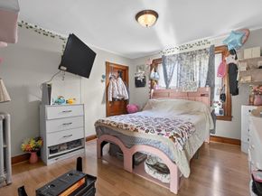 123-125 N Franklin St, Holbrook MA 02343