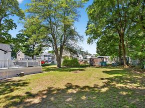 11 Mason Ave, Billerica MA 01862