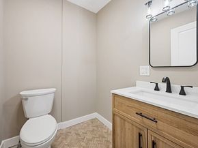 5 Monmouth St, Boston MA 02128