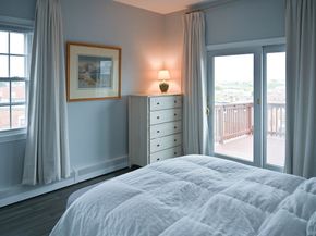 23 Chestnut St 5, Chelsea MA 02150