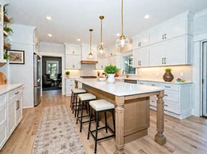 6 Briar Ln, Natick MA 01760