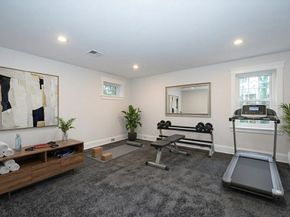 6 Briar Ln, Natick MA 01760